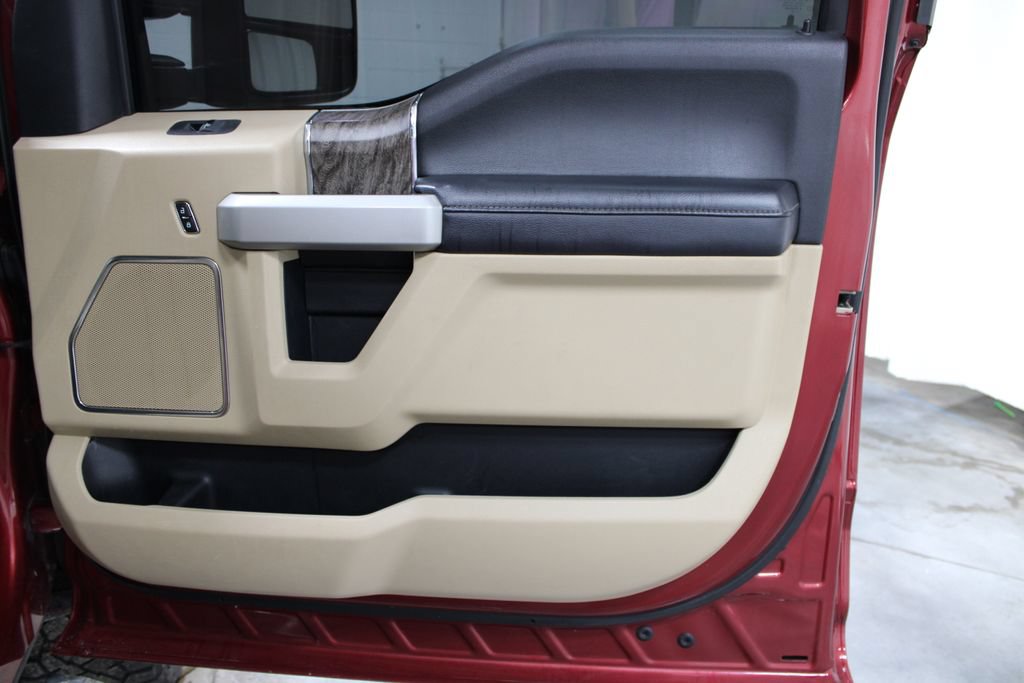 Used 2019 Ford F250 Lariat w/ Lariat Ultimate Package AWD/4WD image 37