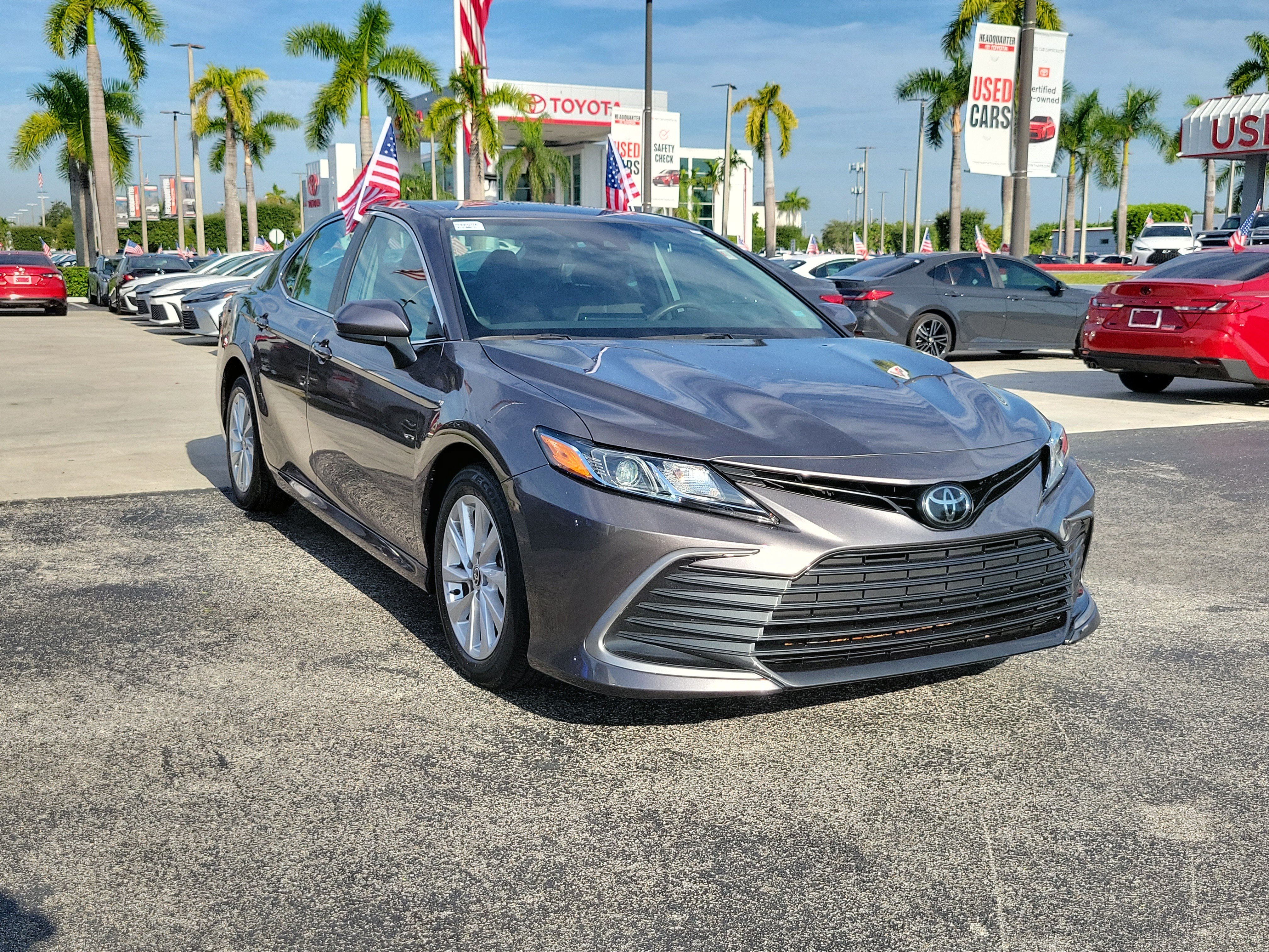 Used 2023 Toyota Camry LE FWD image 2