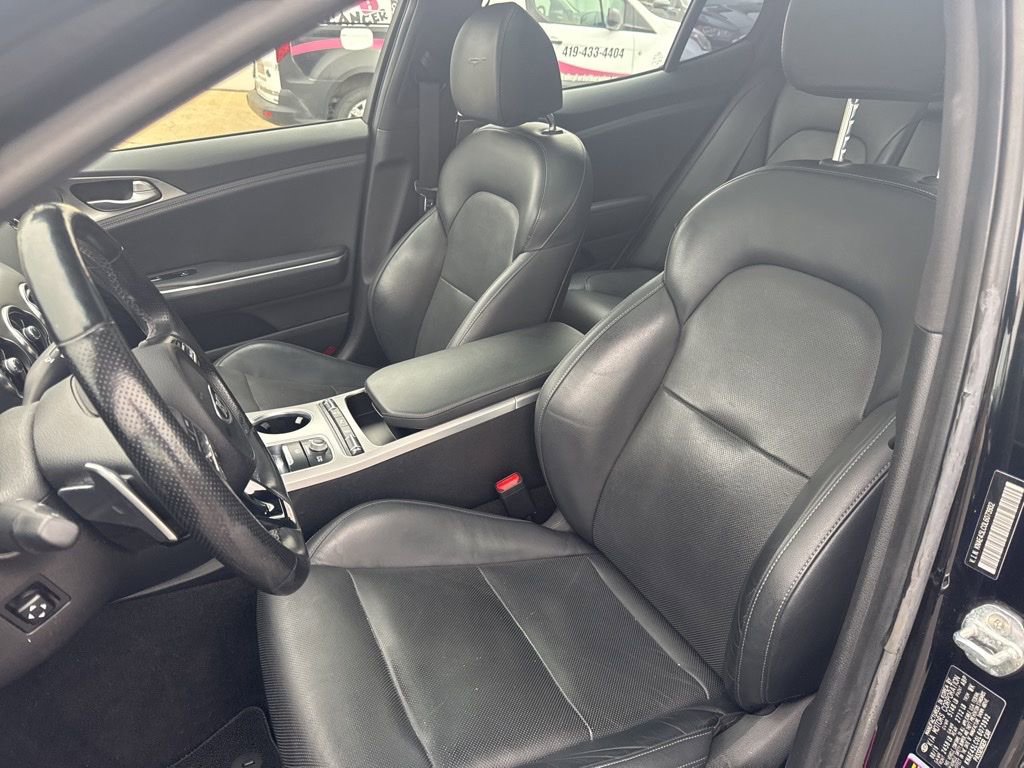 Used 2020 Kia Stinger GT1 AWD/4WD image 11