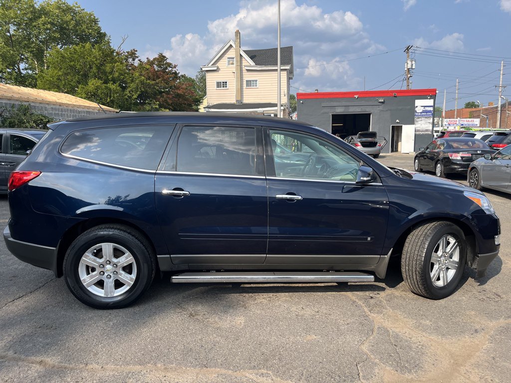 Used 2010 Chevrolet Traverse LT w/ Personal Connectivity Package AWD/4WD image 6