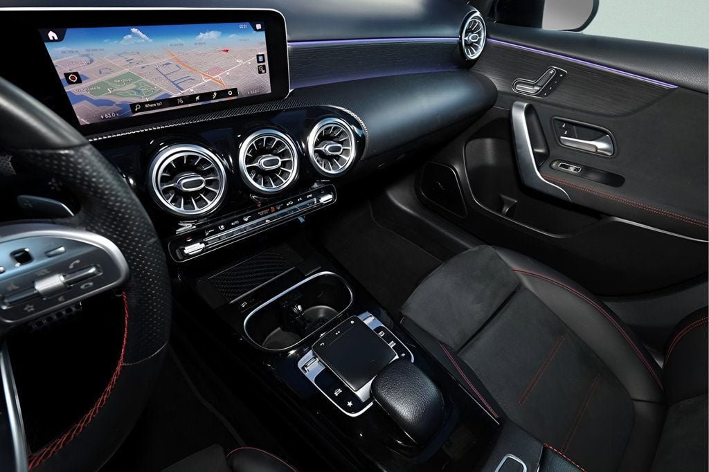 Used 2019 Mercedes-Benz A 220 image 24