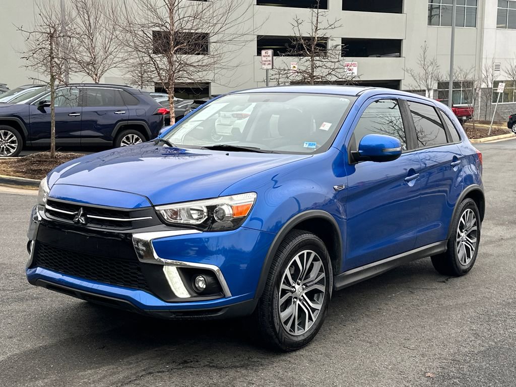 Used 2018 Mitsubishi Outlander Sport SE image 2