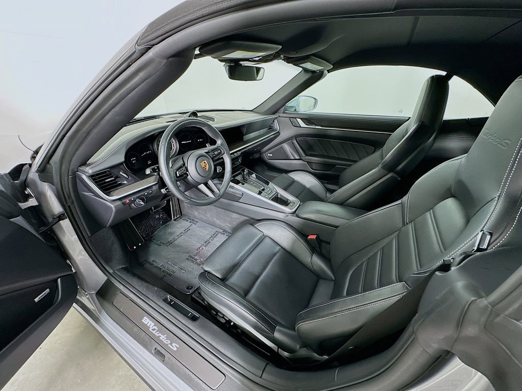 Used 2022 Porsche 911 Turbo S image 5
