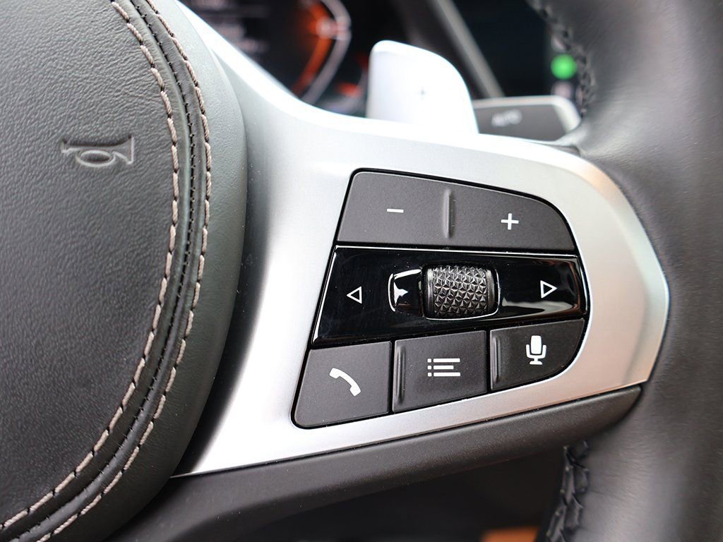 Used 2023 BMW X6 xDrive40i w/ M Sport Package image 44