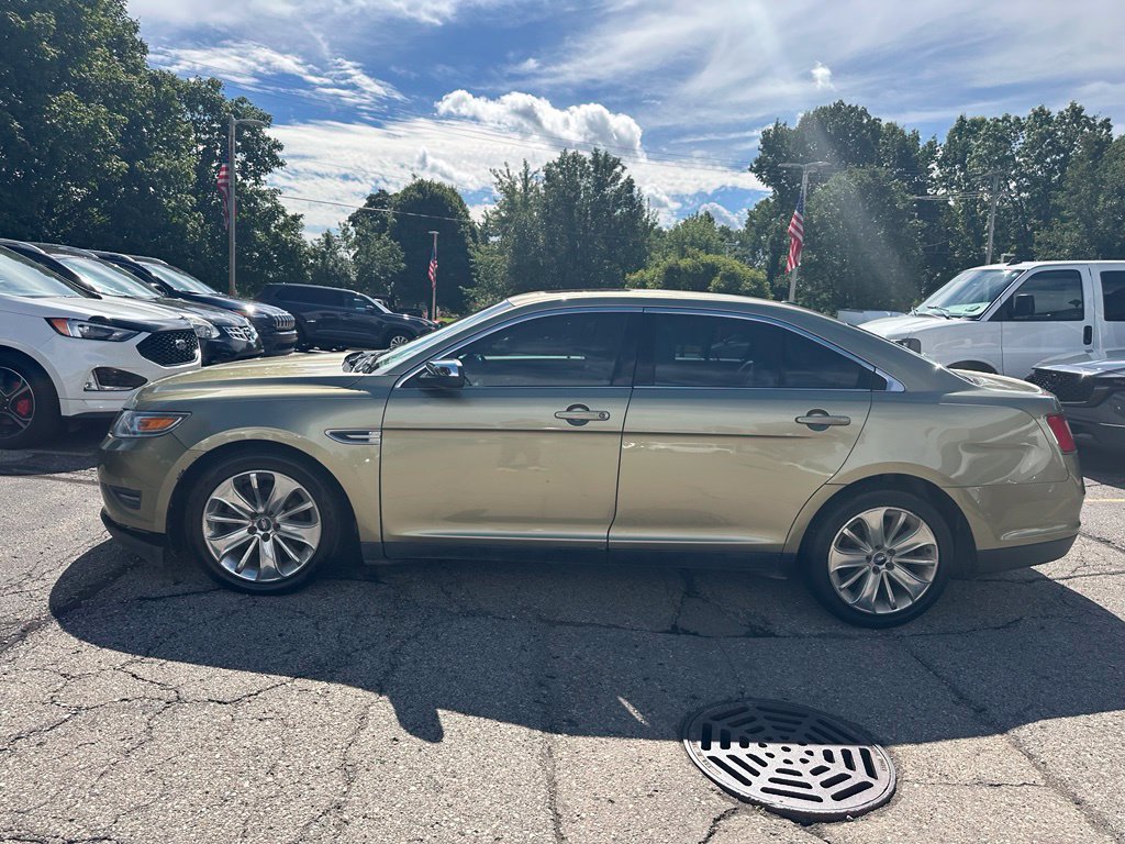 Used 2012 Ford Taurus Limited FWD image 2