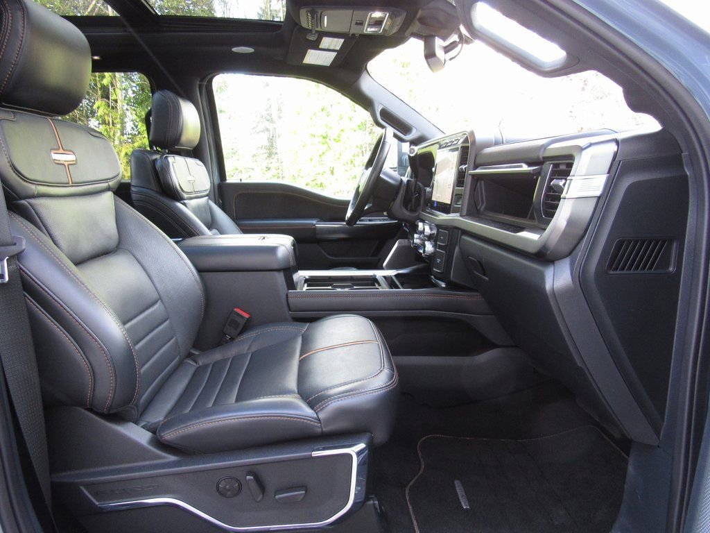Used 2023 Ford F450 Platinum w/ FX4 Off-Road Package image 23