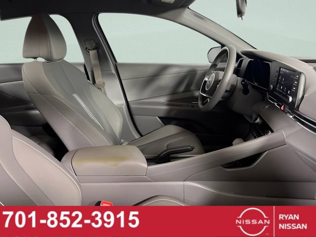 Used 2023 Hyundai Elantra SEL w/ Cargo Package image 33