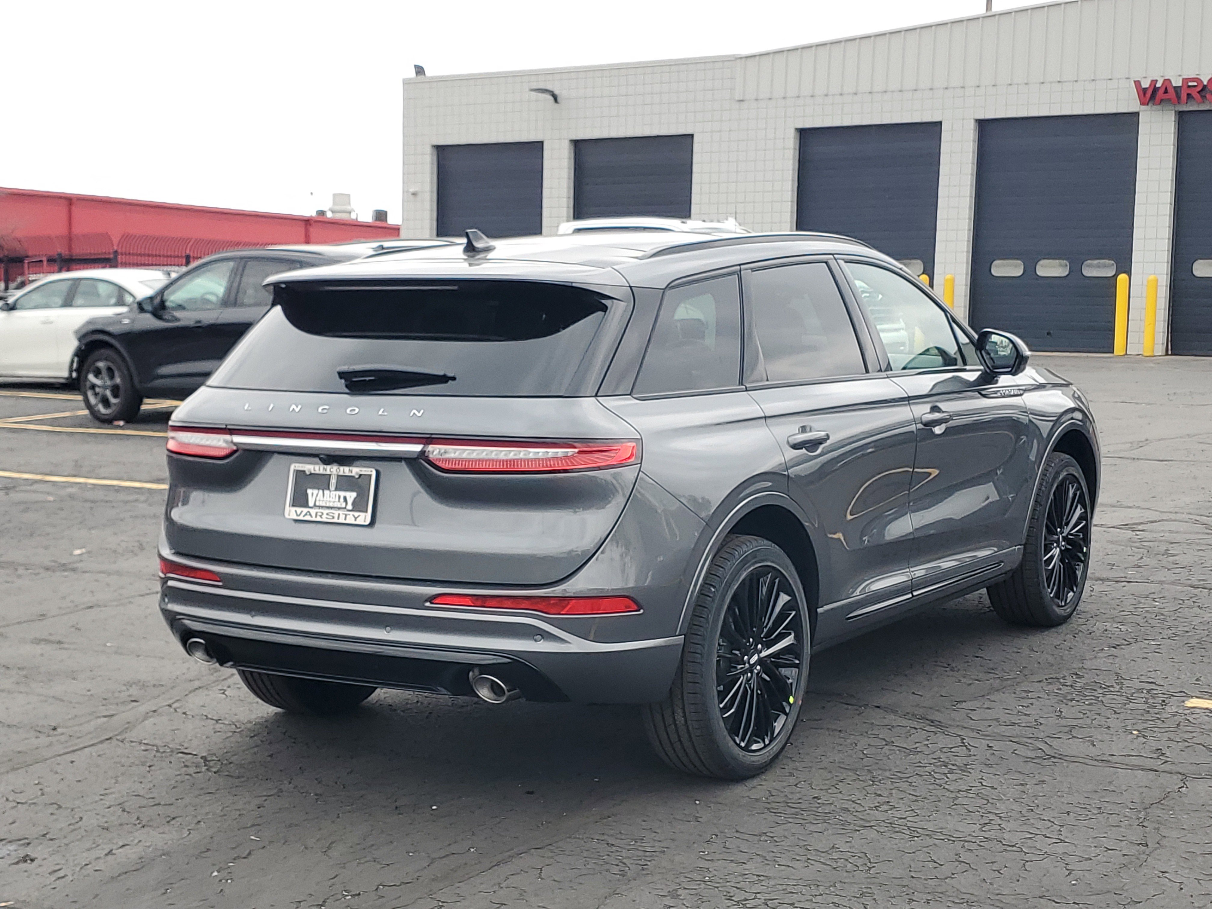 New 2026 Lincoln Corsair Reserve w/ Jet Appearance Package image 4