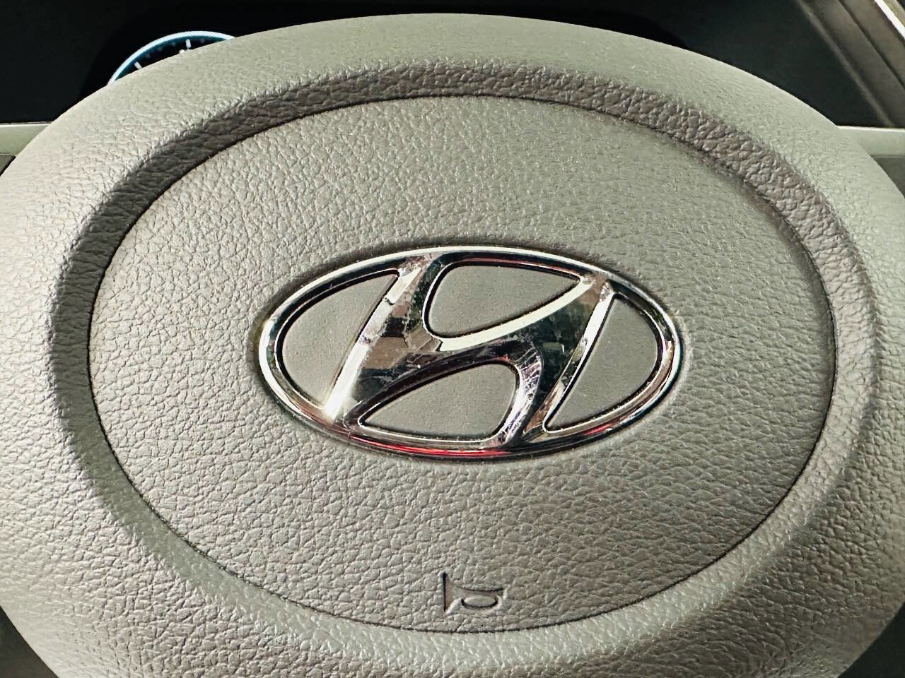 Used 2022 Hyundai Sonata Limited image 17