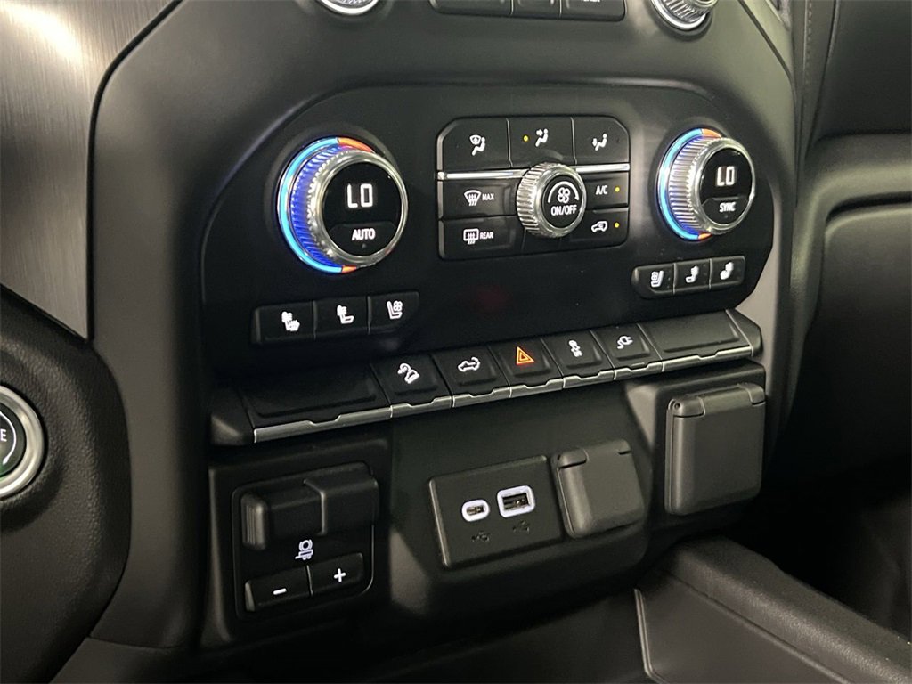 Used 2022 GMC Sierra 1500 AT4 image 15