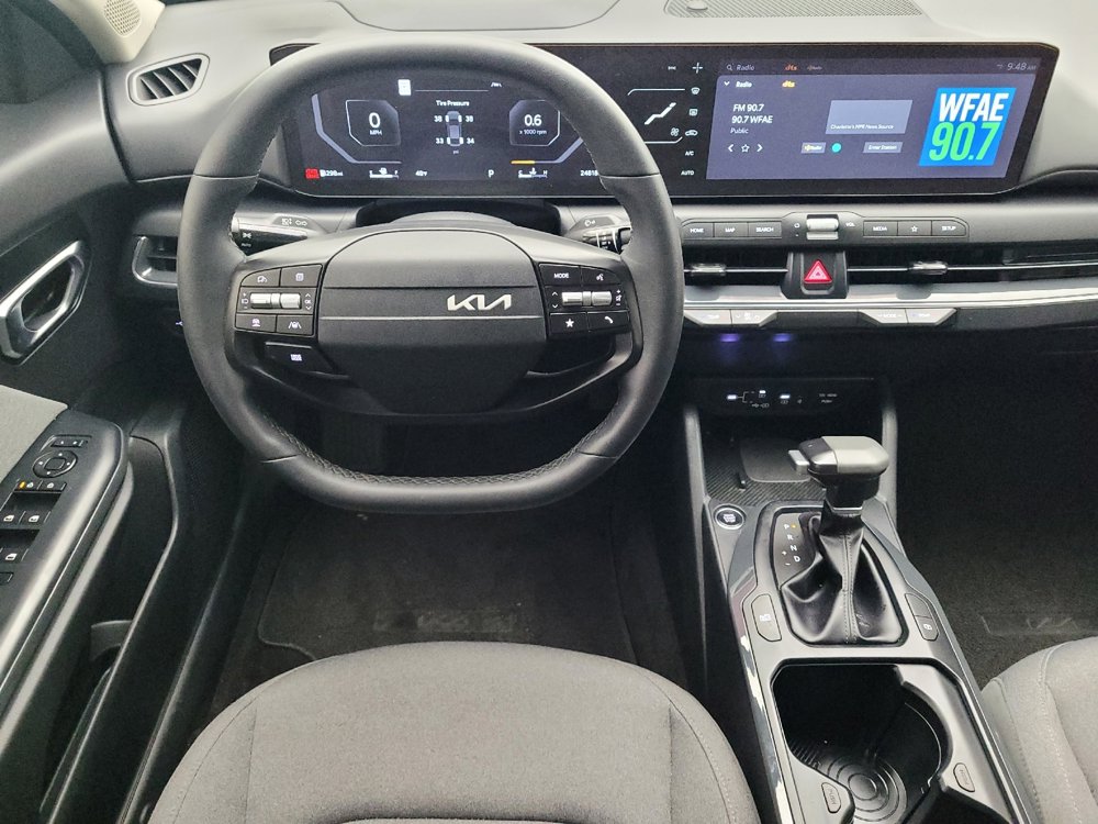 Used 2025 Kia K4 EX FWD image 22