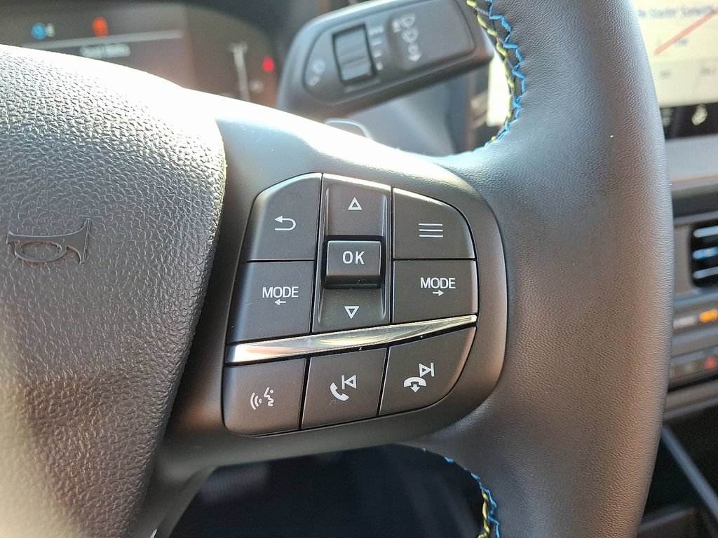 New 2025 Ford Maverick Lobo AWD/4WD image 17