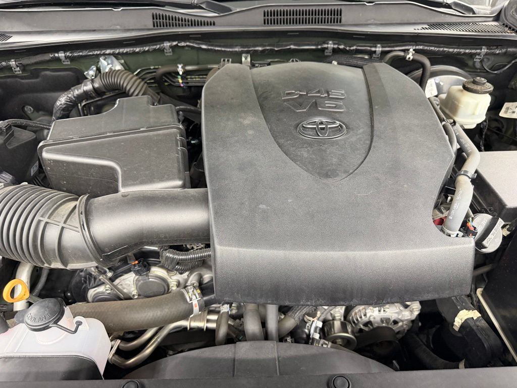 Used 2021 Toyota Tacoma TRD Sport w/ Technology Package RWD image 40