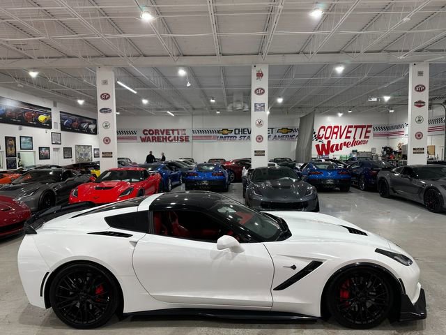 Used 2015 Chevrolet Corvette Stingray Coupe w/ 3LT Preferred Equipment Group RWD image 5