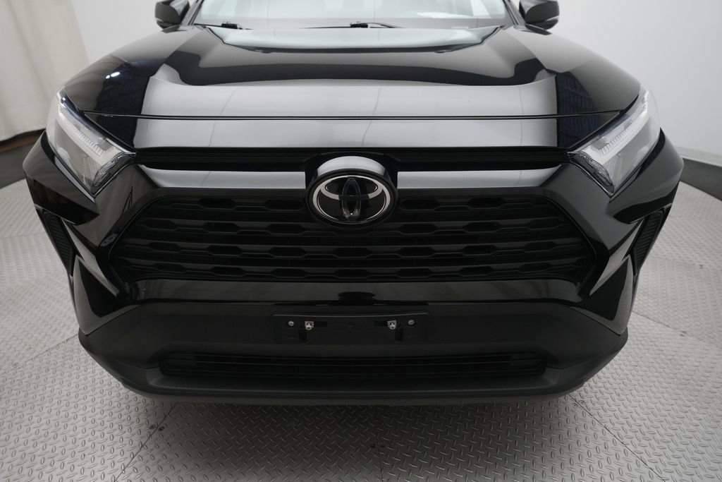 Used 2025 Toyota RAV4 XLE image 23