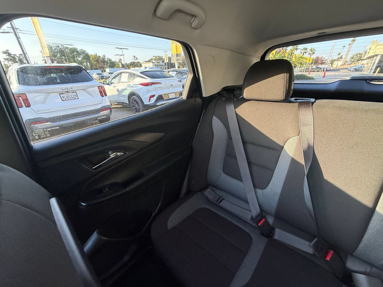 Used 2025 Chevrolet TrailBlazer LT FWD image 38