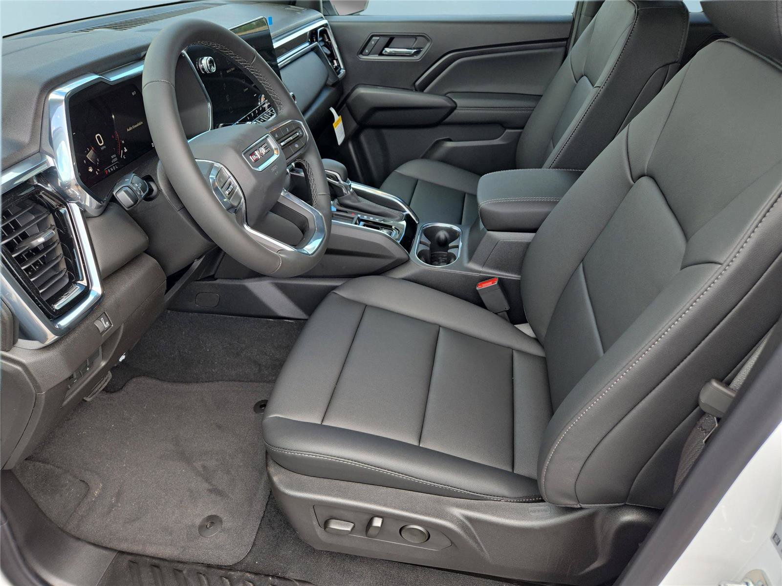 New 2026 GMC Canyon Elevation w/ Convenience Package RWD image 15