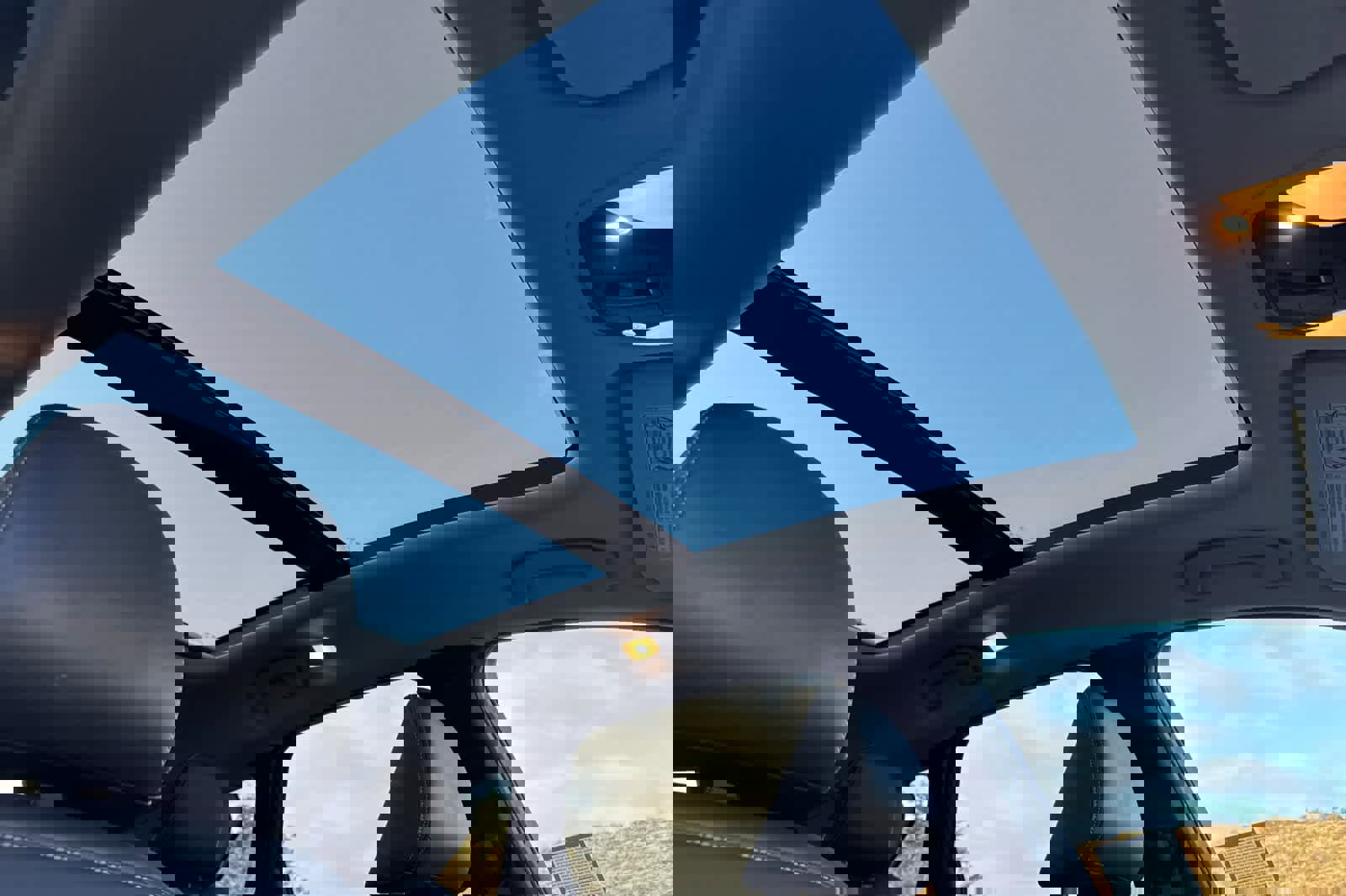 Used 2019 INFINITI QX50 Luxe w/ Navigation Package image 18