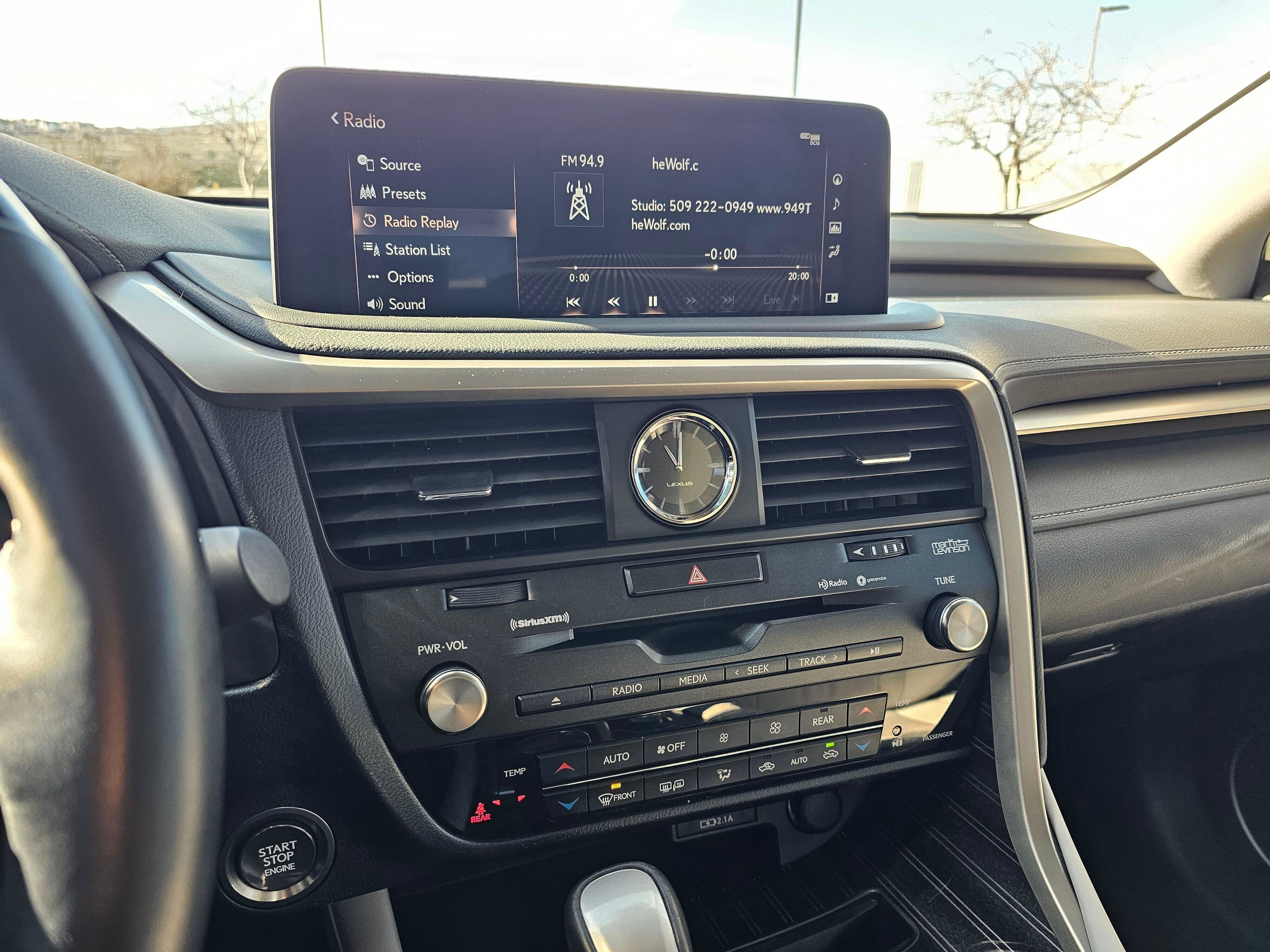 Used 2020 Lexus RX 350L Luxury w/ Accessory Package image 20