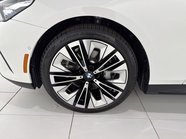 Used 2024 BMW 530i xDrive w/ Premium Package image 46