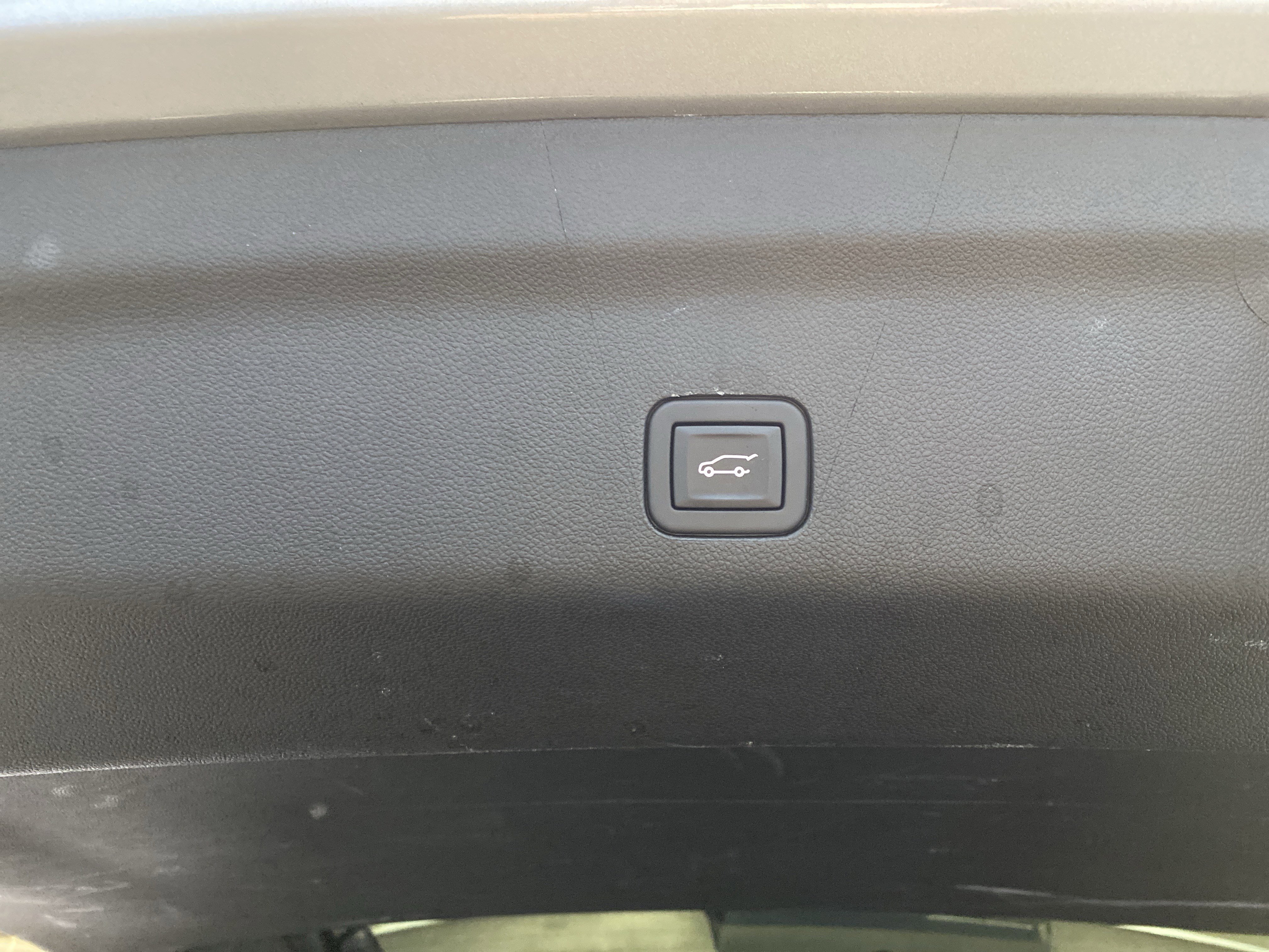 Used 2024 Chevrolet Tahoe LT image 42