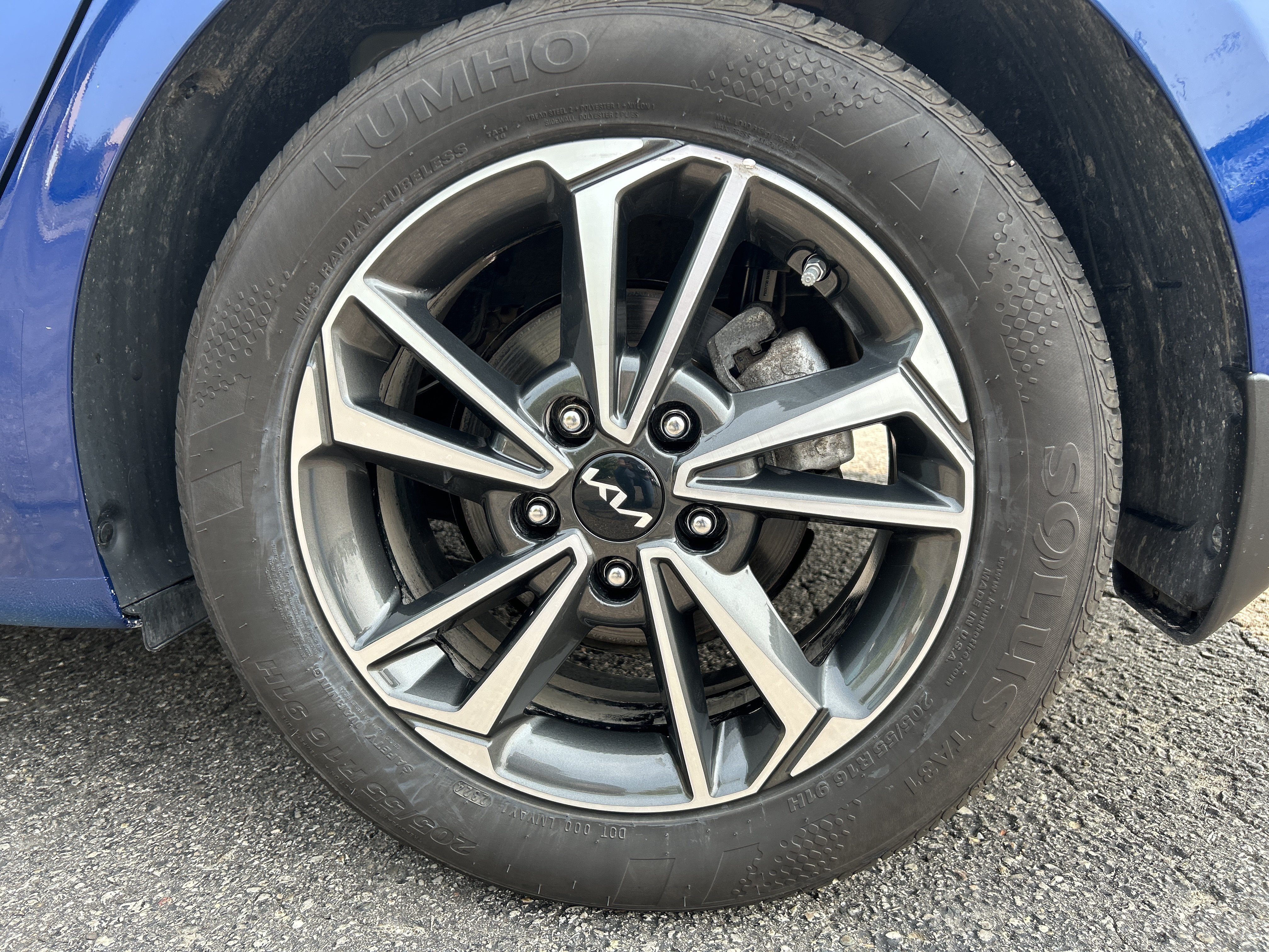 Used 2024 Kia Forte LXS w/ LXS Technology Package FWD image 24