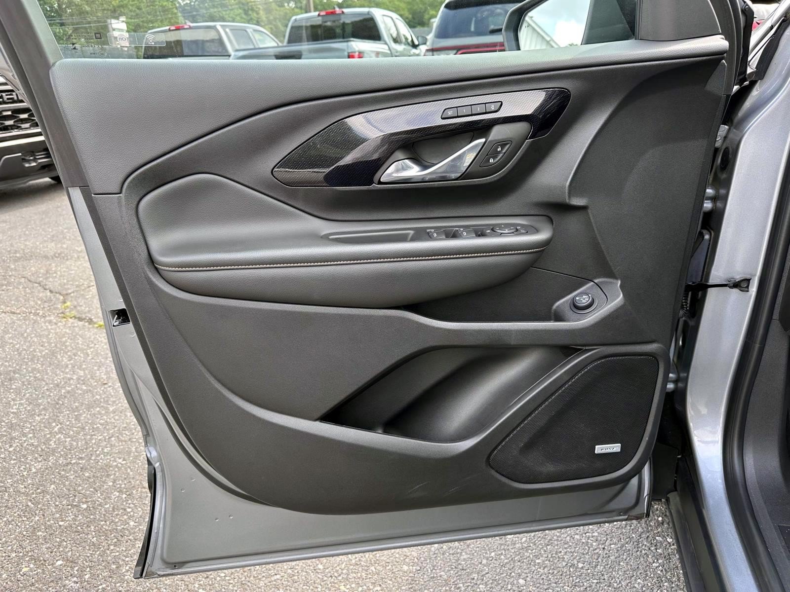 Used 2023 GMC Terrain AT4 w/ Infotainment Package II AWD/4WD image 8