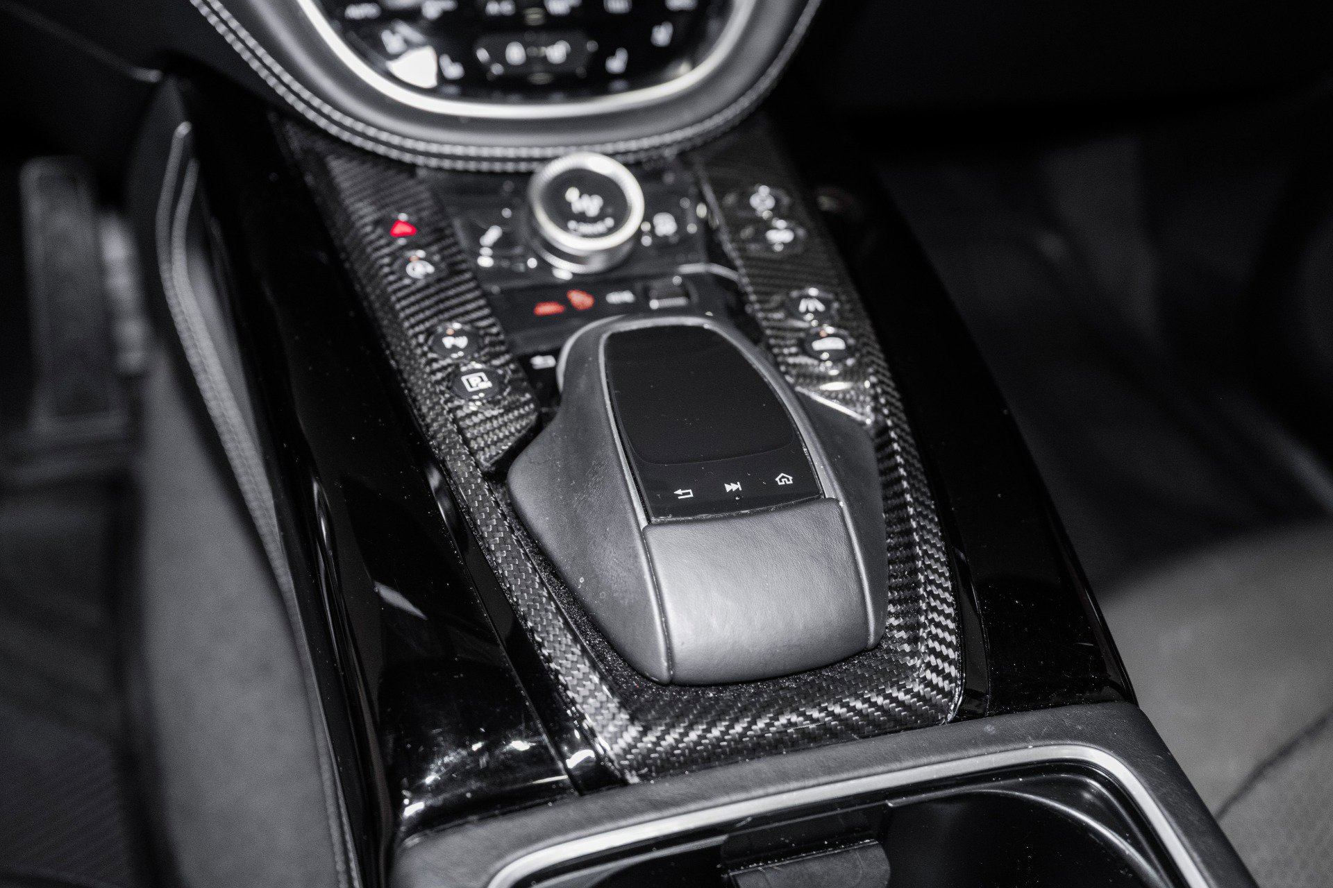 Used 2023 Aston Martin DBX 707 image 37