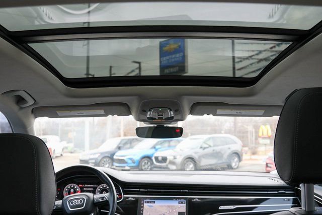 Used 2021 Audi Q8 Premium w/ Convenience Package image 10