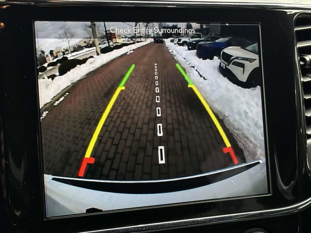 Used 2019 Jeep Grand Cherokee Limited image 19