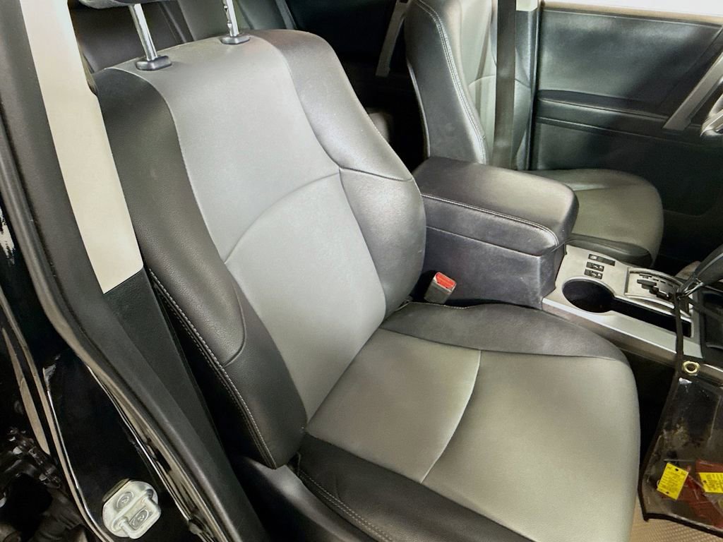 Used 2021 Toyota 4Runner SR5 Premium image 25