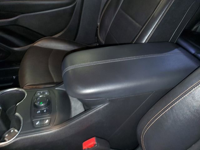 Used 2019 GMC Terrain SLT w/ Preferred Package image 27