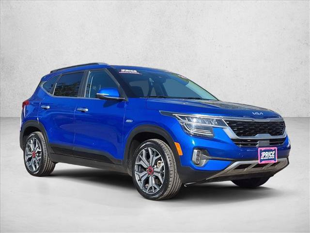 Used 2023 Kia Seltos SX w/ SX Sunroof Package AWD/4WD image 3
