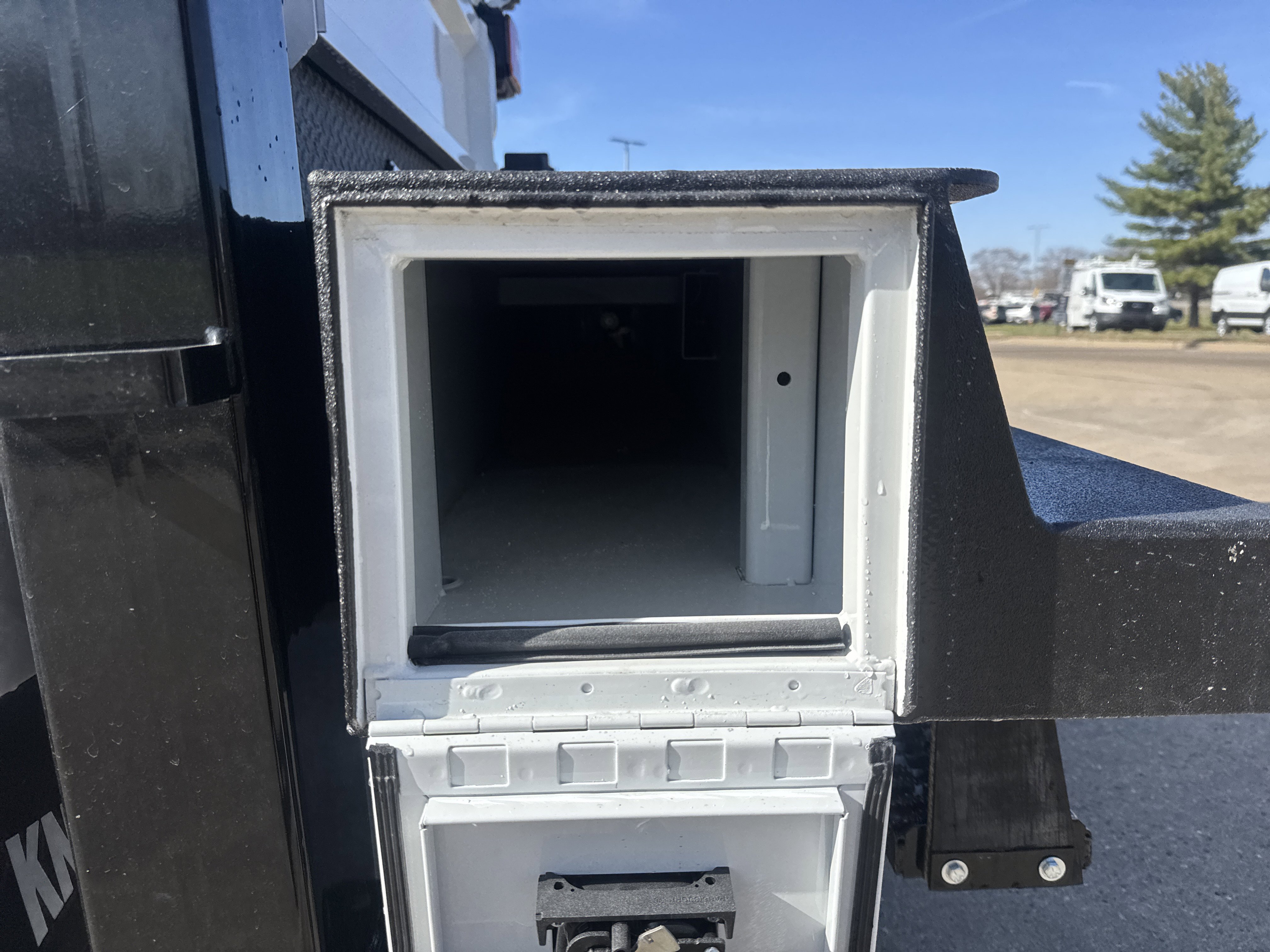 New 2026 Ford F550 4x4 Supercab Super Duty image 18