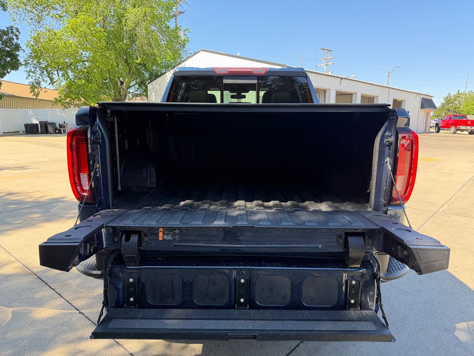 Used 2021 GMC Sierra 1500 Denali AWD/4WD image 33
