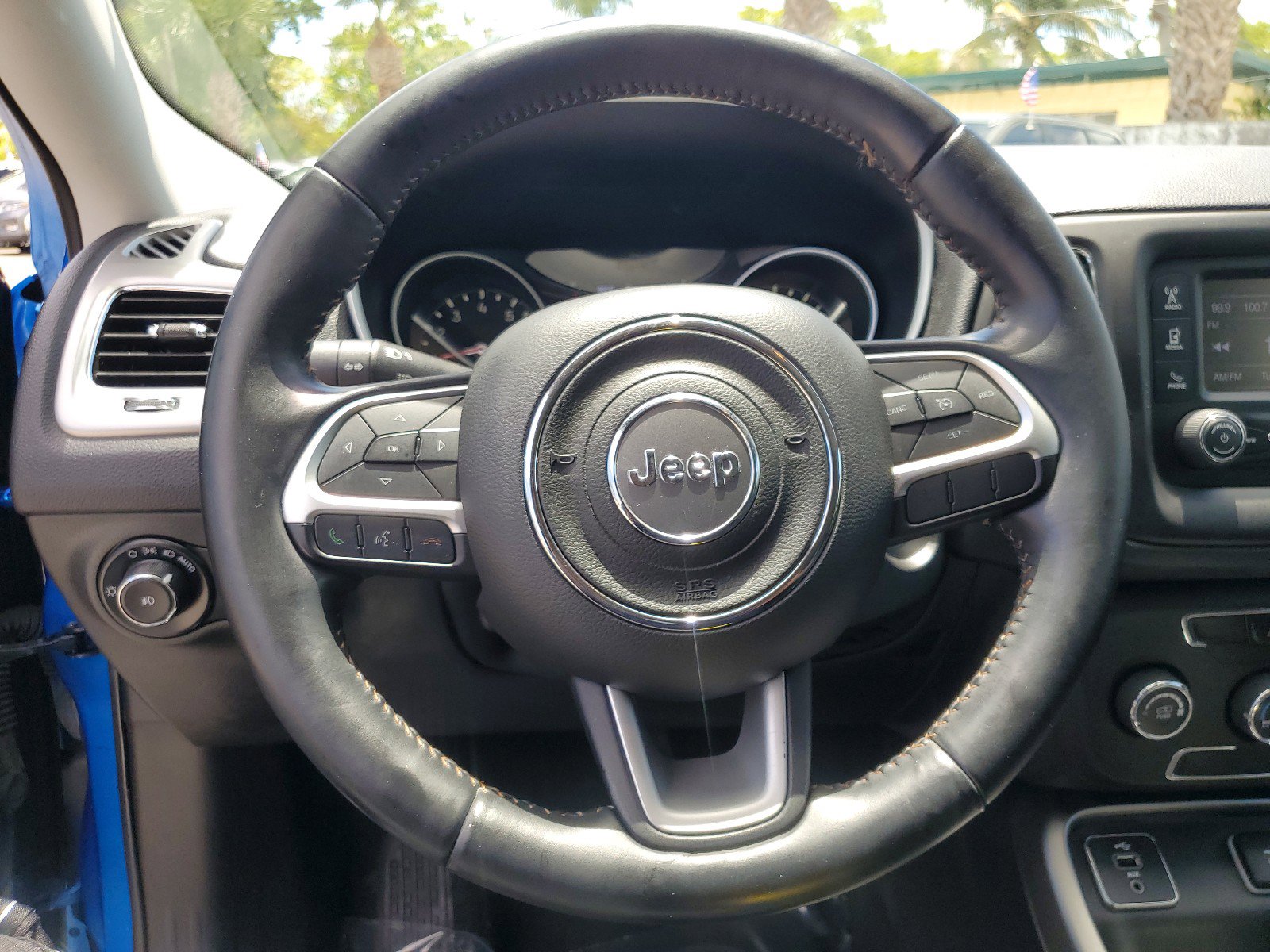 Used 2017 Jeep Compass Latitude image 17