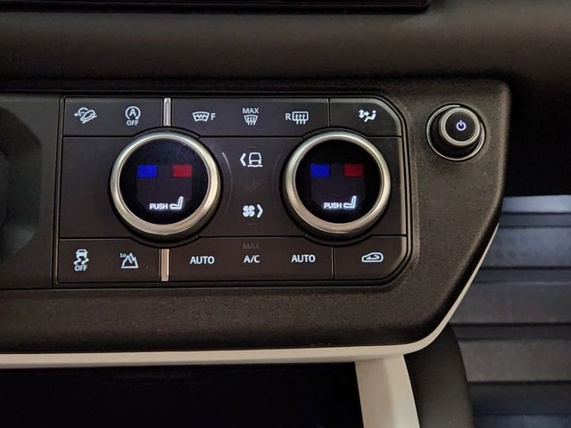 Used 2025 Land Rover Defender 110 S image 18