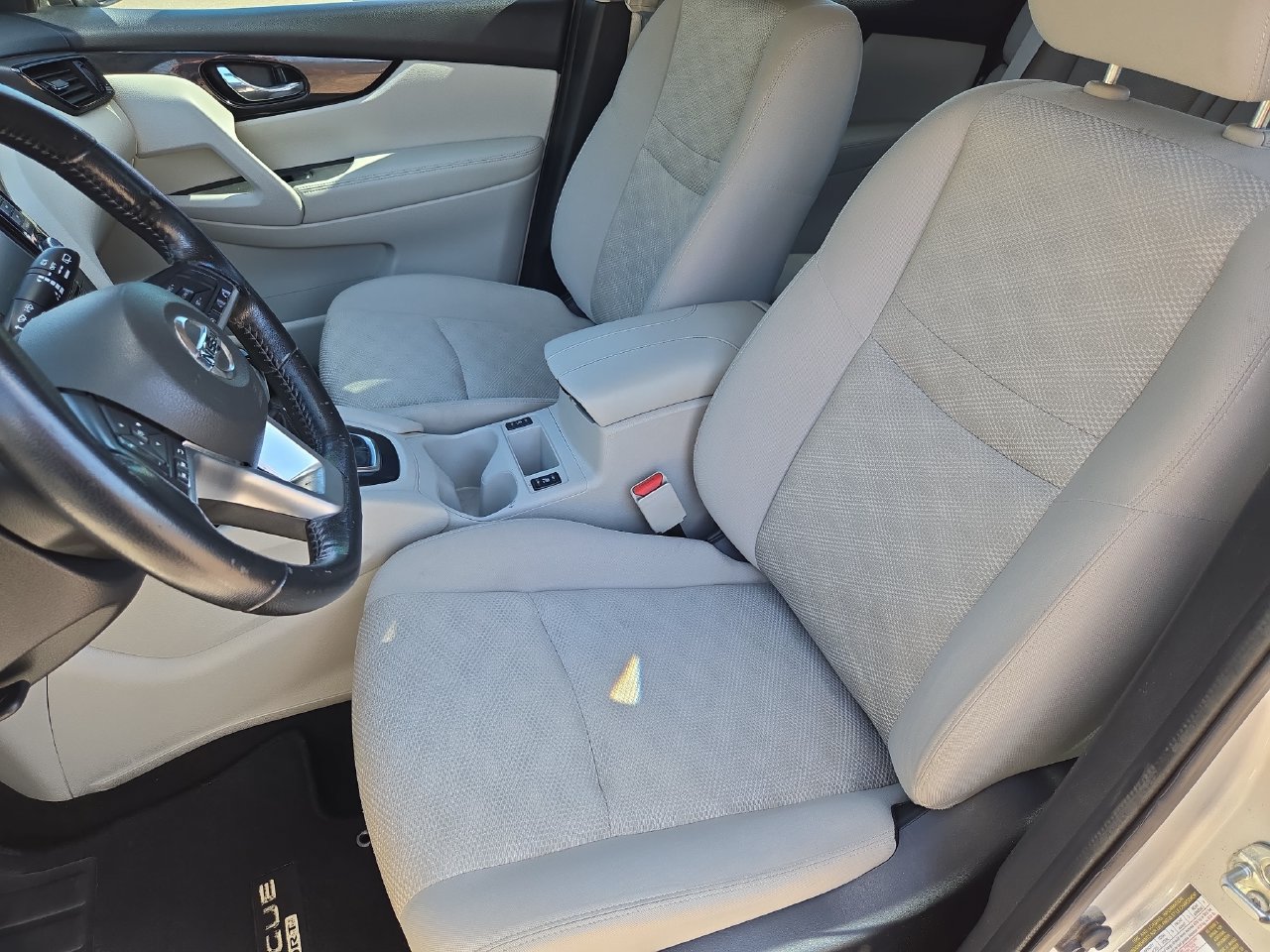 Used 2021 Nissan Rogue Sport SV FWD image 14