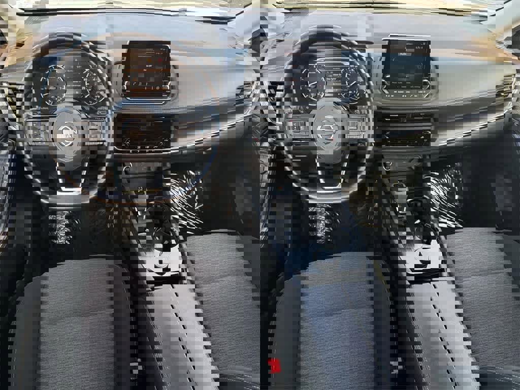 Used 2023 Nissan Rogue SV image 11