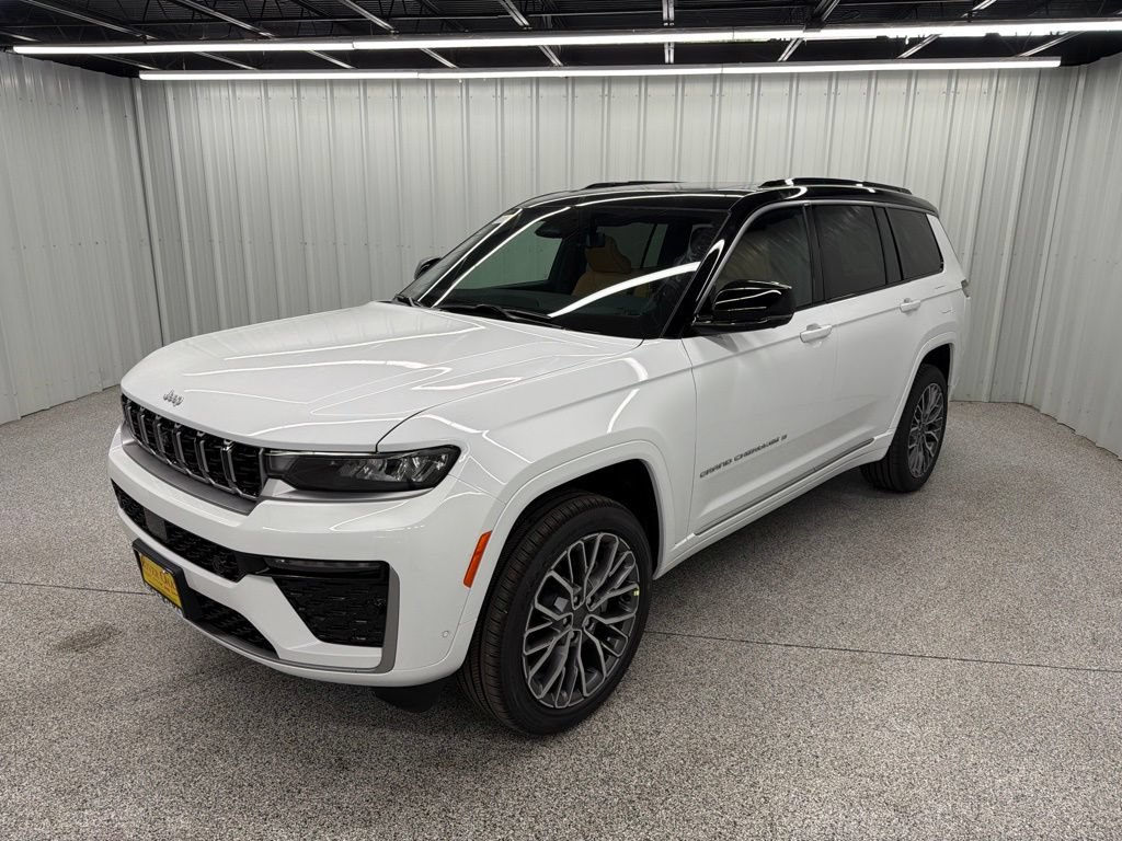 New 2026 Jeep Grand Cherokee L Summit AWD/4WD image 3