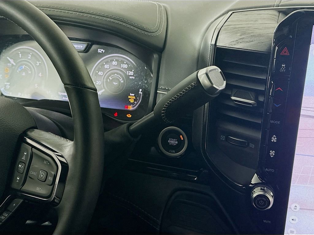 New 2026 RAM 2500 Limited w/ Towing Technology Group image 12