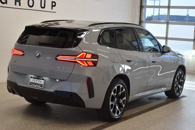 Used 2025 BMW X3 xDrive30i AWD/4WD image 4