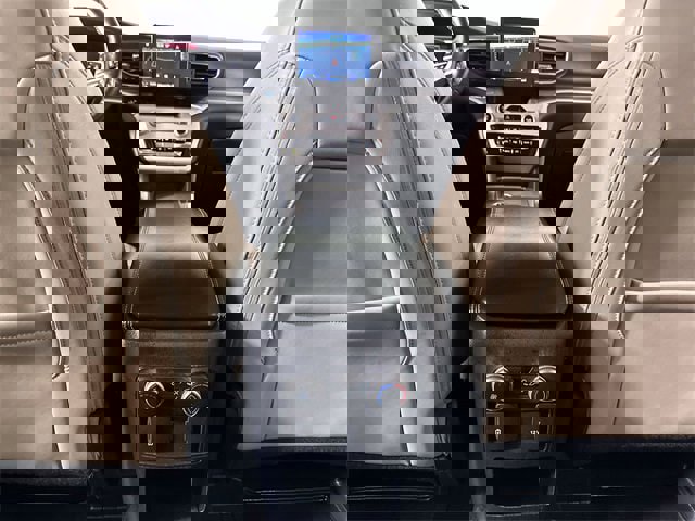 Used 2021 Ford Explorer XLT w/ Equipment Group 202A image 22