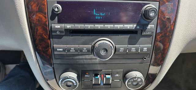 Used 2012 Chevrolet Impala LT FWD image 19