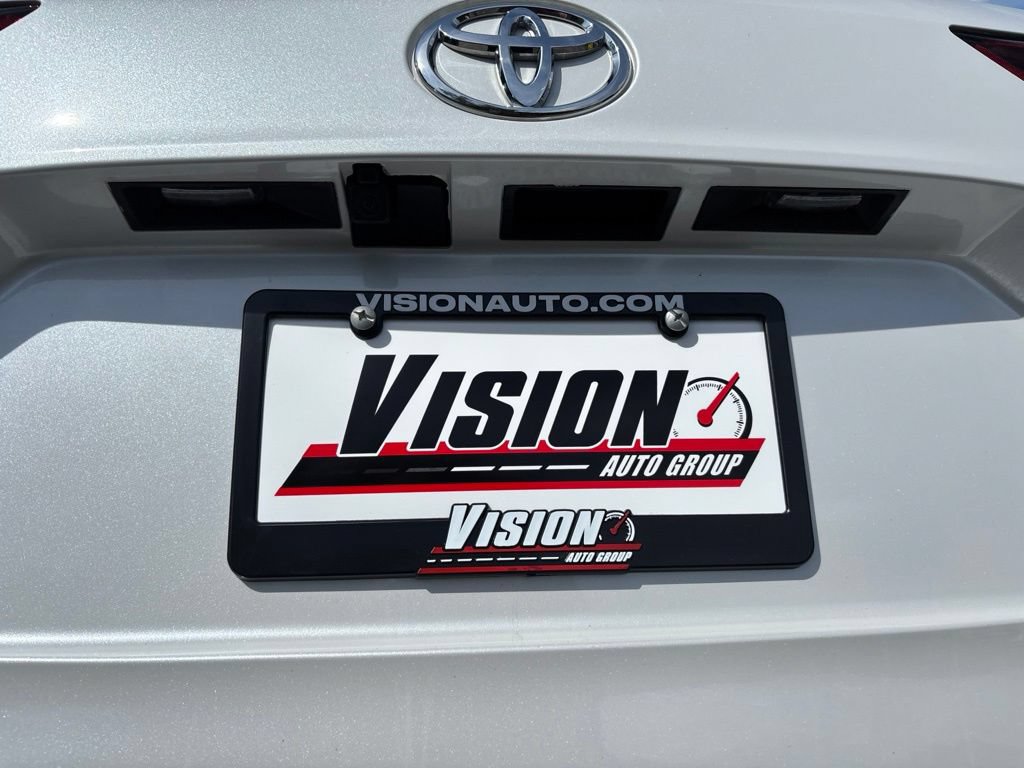Used 2024 Toyota Highlander XSE AWD/4WD image 14