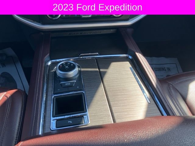 Used 2023 Ford Expedition Limited image 26