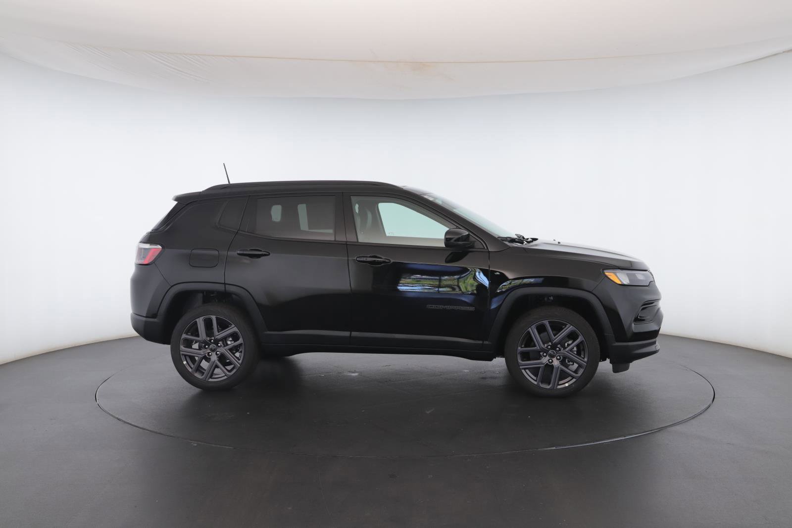 New 2026 Jeep Compass Limited w/ Sun, Sound & Navigation Group image 32