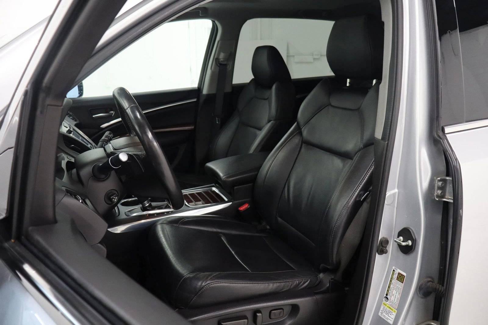 Used 2015 Acura MDX SH-AWD w/ Technology Package image 14