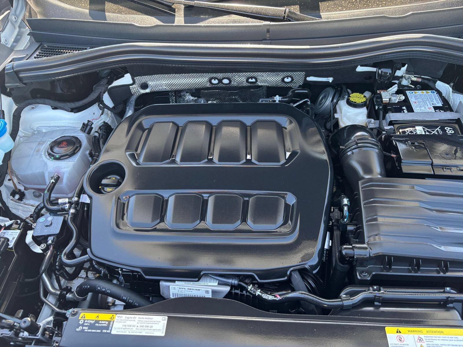 Used 2026 Volkswagen Tiguan SE AWD/4WD image 34
