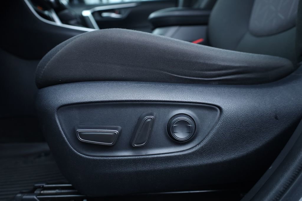 Used 2023 Toyota RAV4 XLE w/ Convenience Package image 27